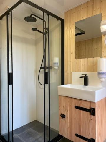 Wellness Bungalow Bolder 5P Amsterdam And The Beach Opmeer 外观 照片